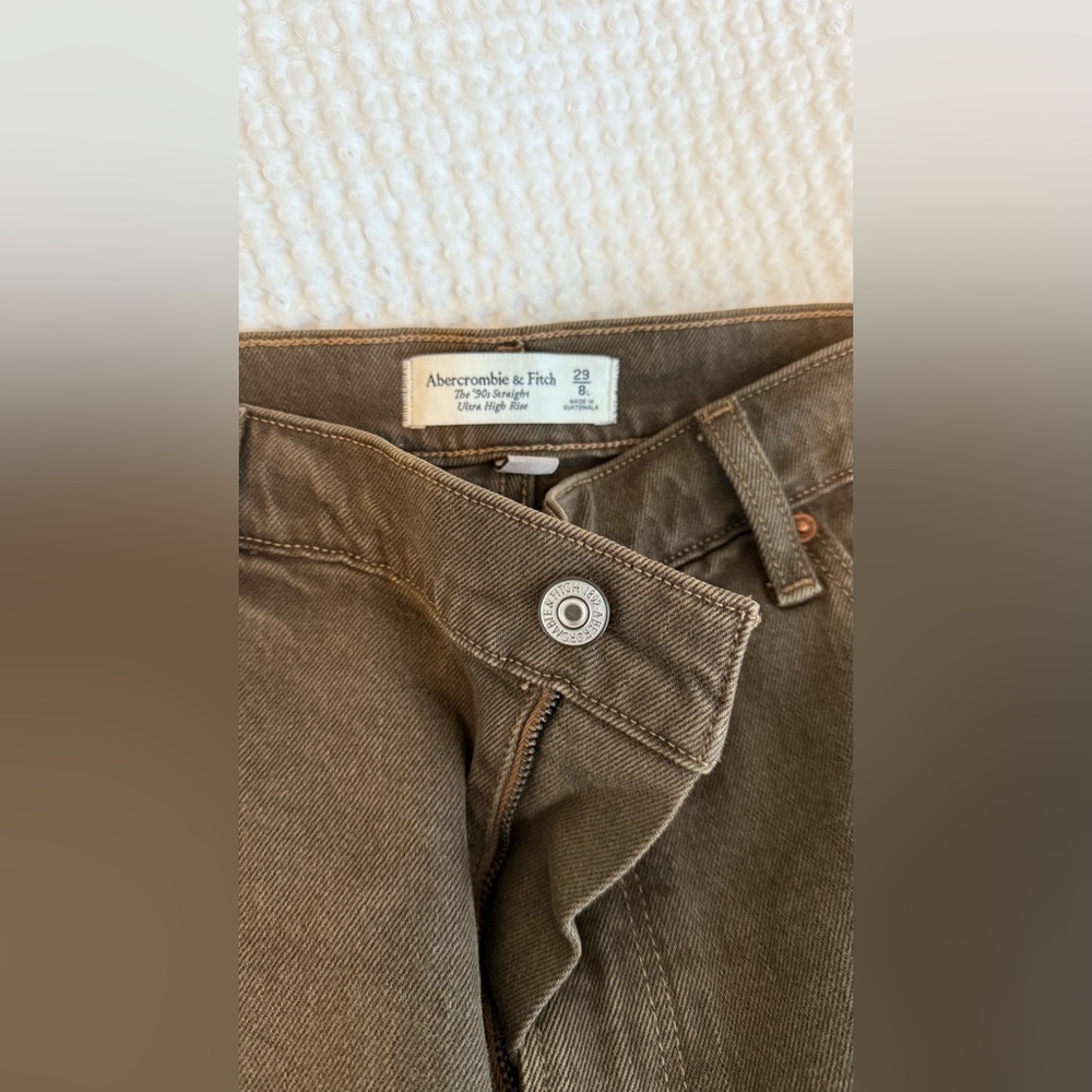 Abercrombie & Fitch Men's Tan Chinos